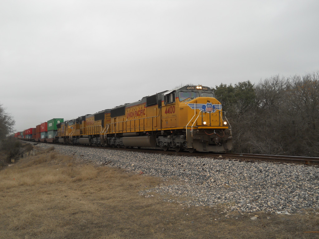UP 4400 UP 4455 UP 5036  29Jan2011  NB at Conrads Road